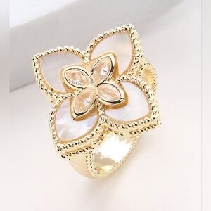 CZ Stone Pointed Mother Of Pearl Clover Ring